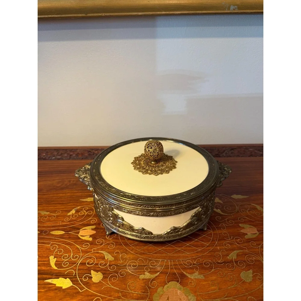 Vintage‎ Brass Vanity Dish with Lid, Hollywood Regency Trinket Box
